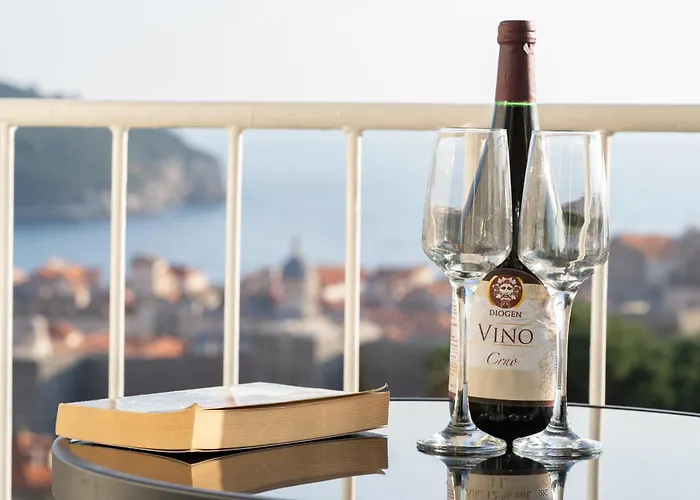 Sea And Old View * Dubrovnik